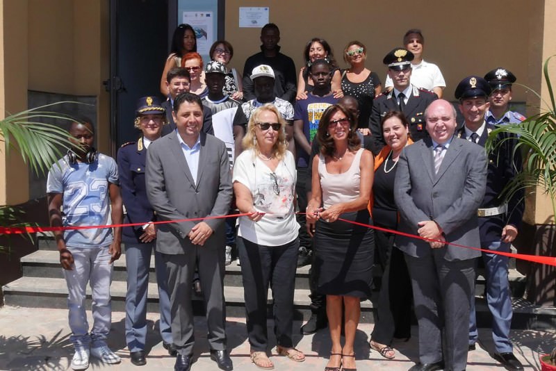 Catania, inaugurato al Gelso Bianco un centro per immigrati regolari