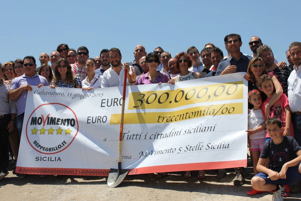 A 19, grillini donano 300mila euro per bretella di Caltavuturo. “Noi facciamo i fatti, Crocetta no”