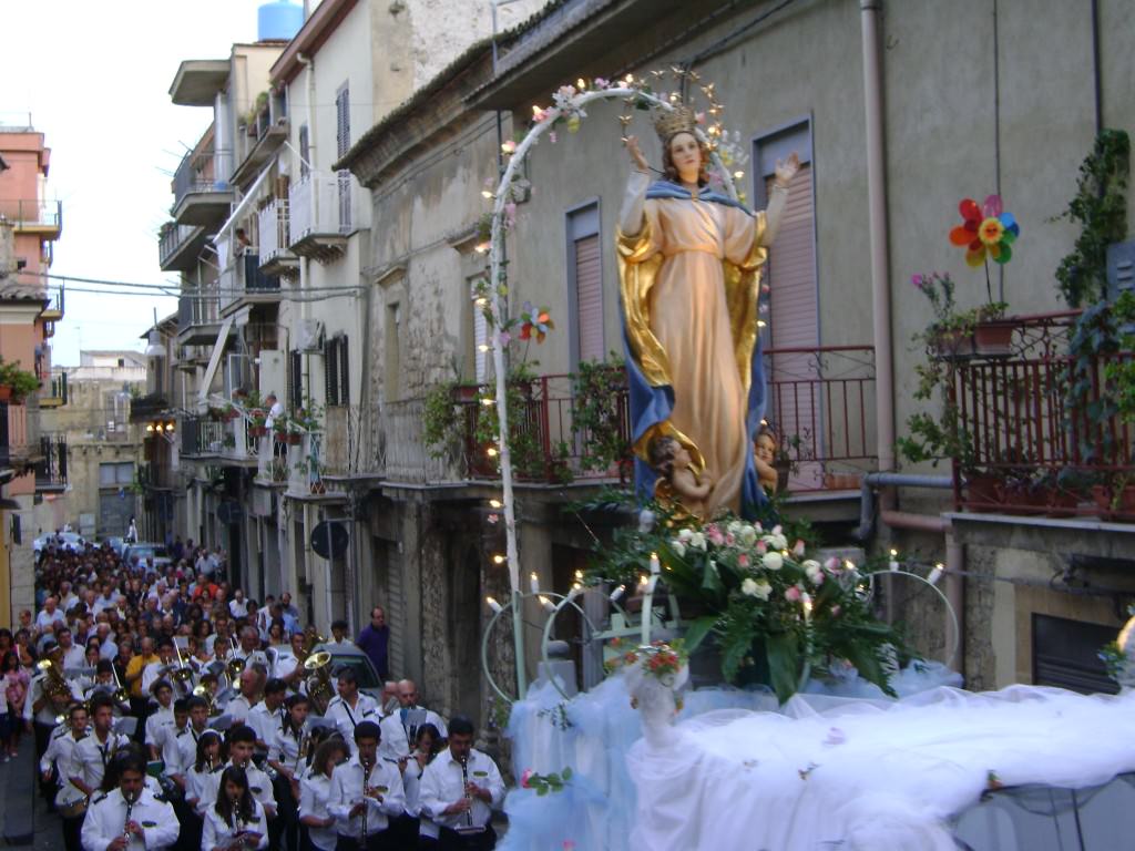 Festeggiamenti Madonna del Carmelo: tra fede e riti antichi