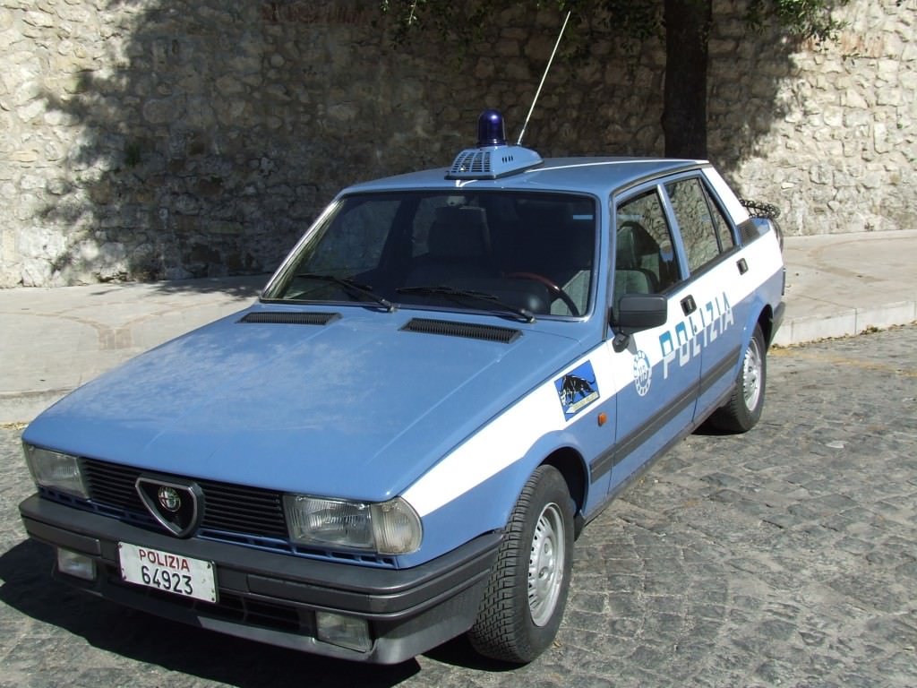 Poliziotto si spara in albergo a Siracusa