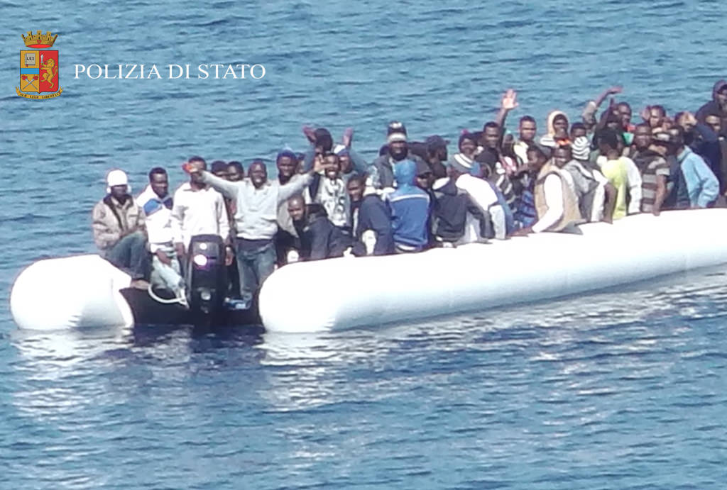 Arrestati 11 scafisti, hanno guidato barcone con 12 cadaveri  IL VIDEO