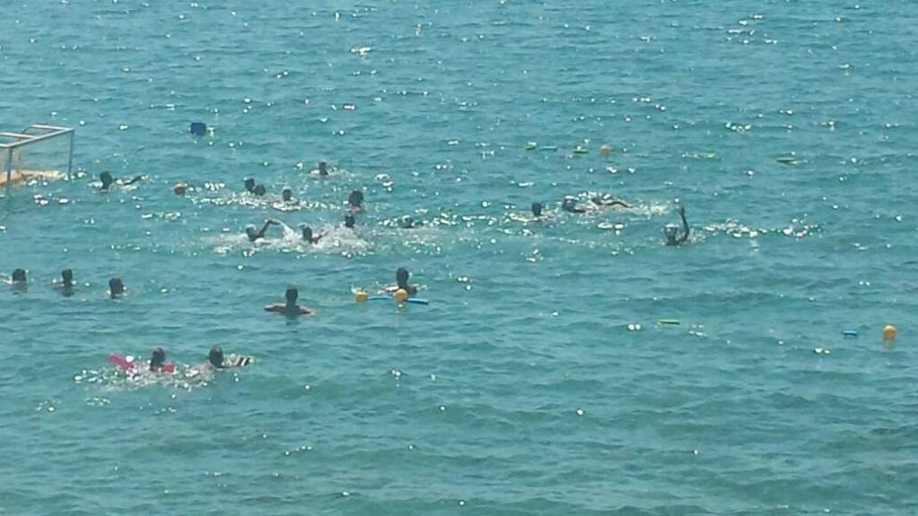 Plemmirio, campo di pallanuoto e “no alle cicche”