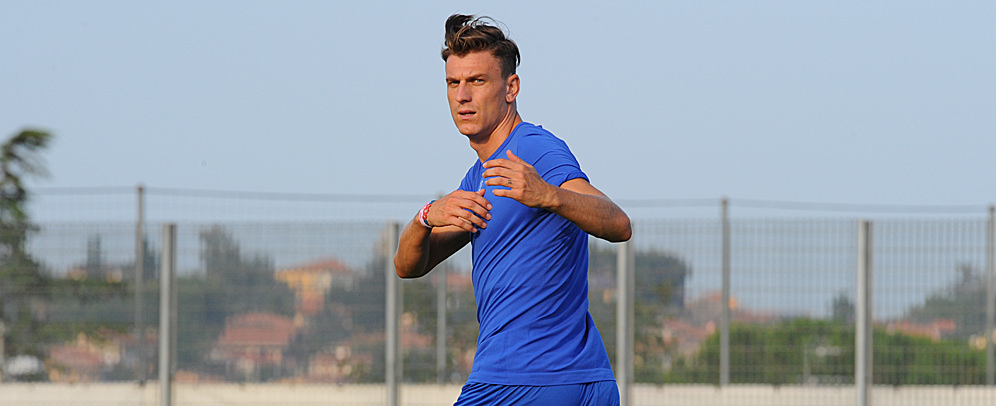 Catania, dentro Ferrario e Castiglia. Fuori Ceccarelli e Cani