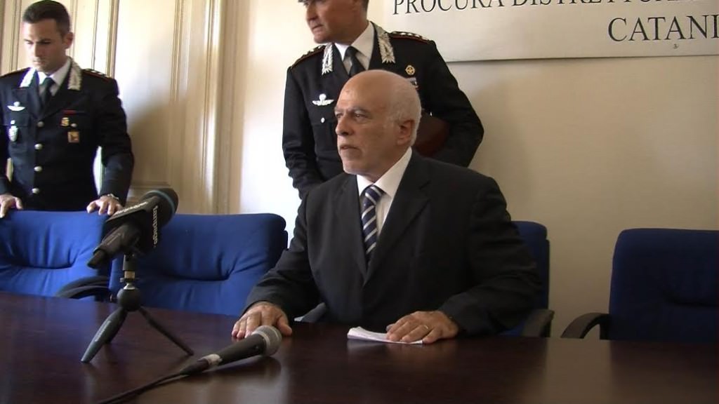 Svolta nelle indagini sull’omicidio di Biancavilla: la moglie avrebbe ucciso Alfio Longo stanca degli abusi