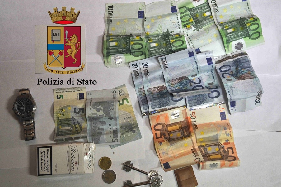 Furti in villa nel Ragusano: arrestato uno dei rapinatori seriali Furti in villa nel Ragusano: arrestato uno dei rapinatori seriali