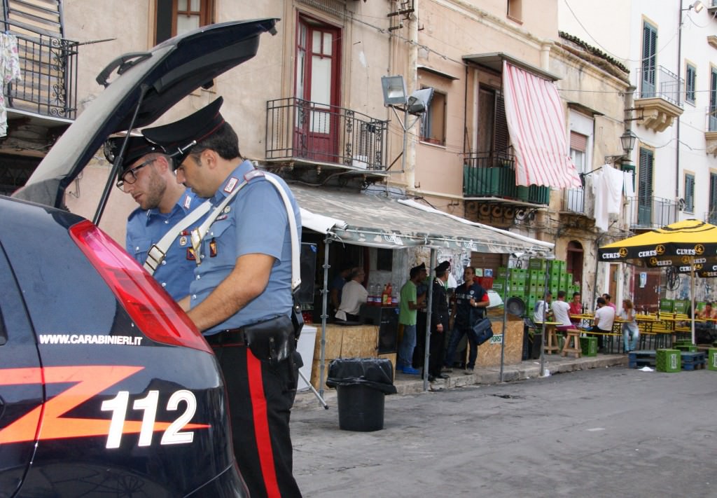 Palermo, controlli a Ballarò: chiuso un locale, due arresti e 5 denunce