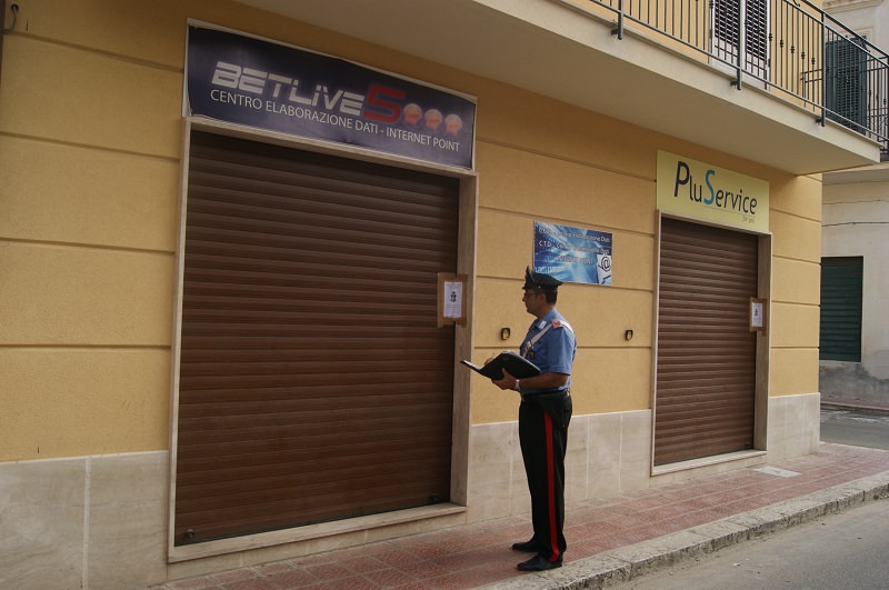 Sigilli a un centro scommesse di Trappeto: si lavorava senza licenza per un maltese