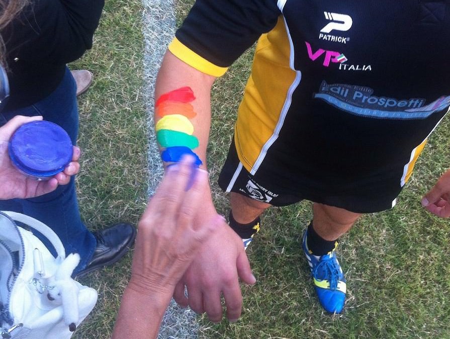 “Placca l’omofobia”: lo sport batte la discriminazione