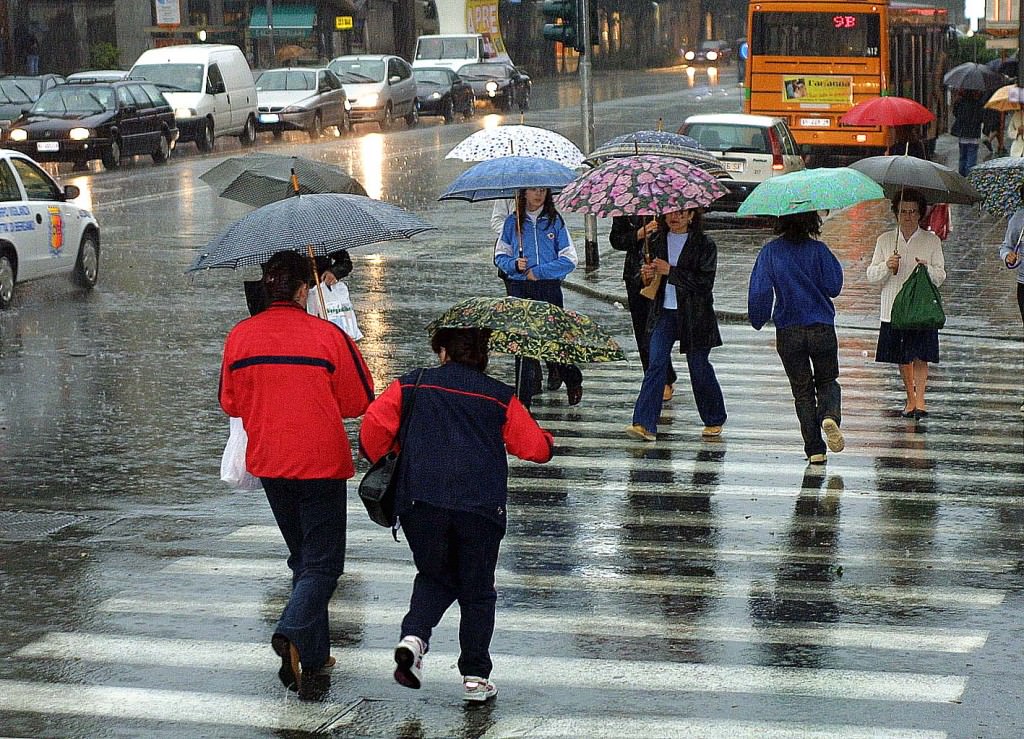 Anche domani allarme “arancione” in Sicilia: scuole chiuse in molte province ma non a Catania