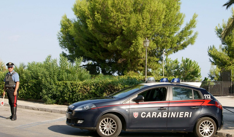 Rapina a Santa Flavia, ferito titolare di “Compro oro”