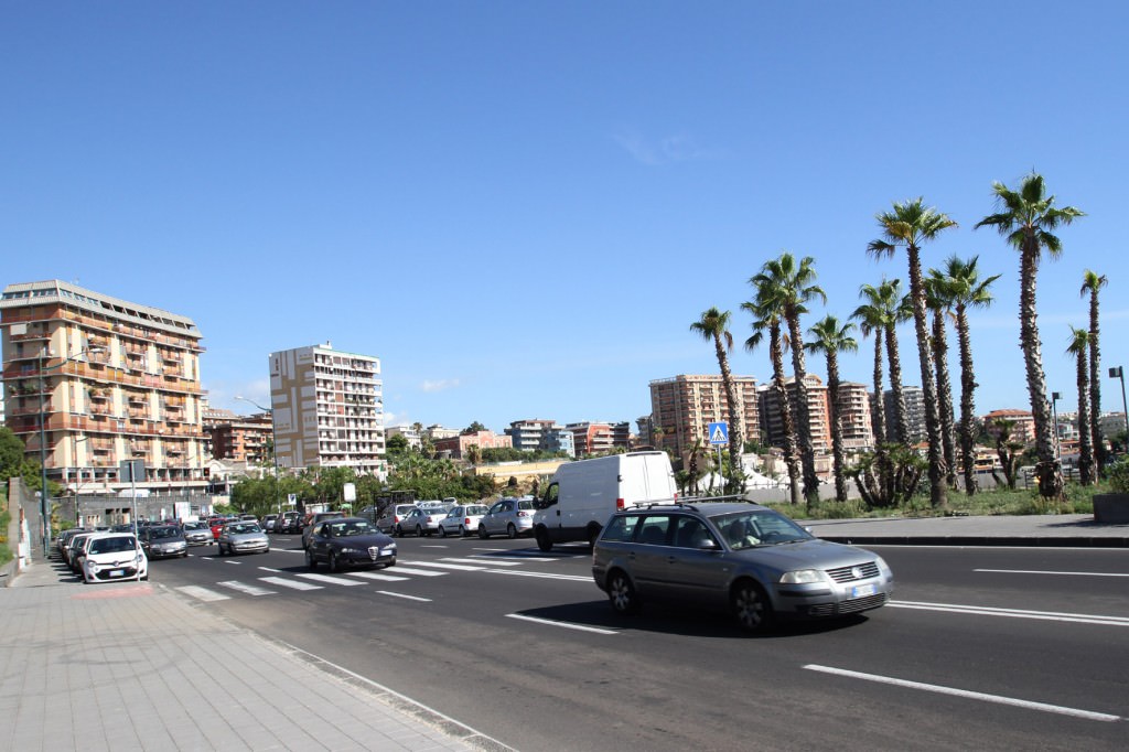 Catania, nuova illuminazione tra piazza Europa e il lungomare