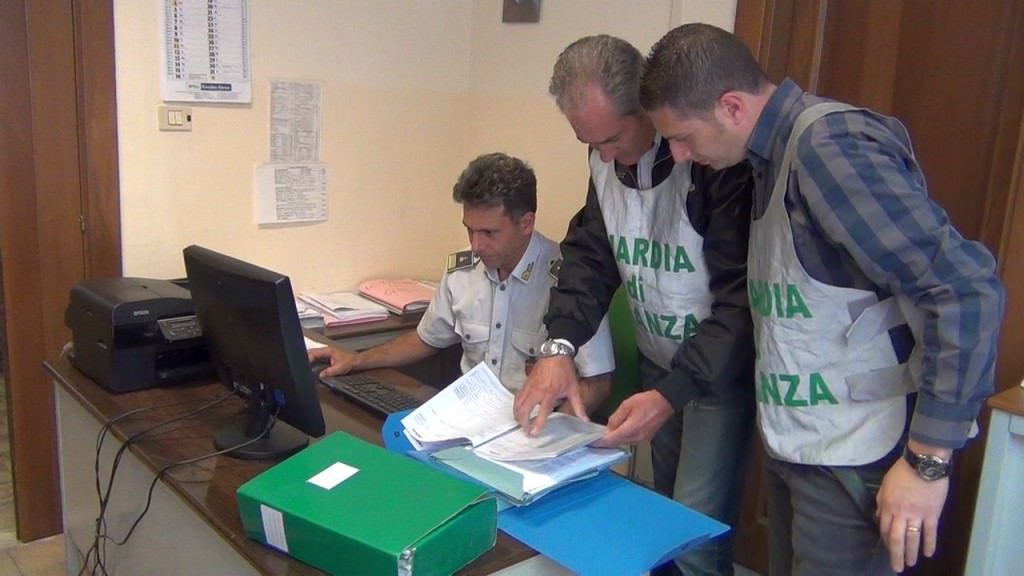 Adrano, giovane imprenditore nasconde al fisco oltre 2 milioni di euro: sequestrati i beni