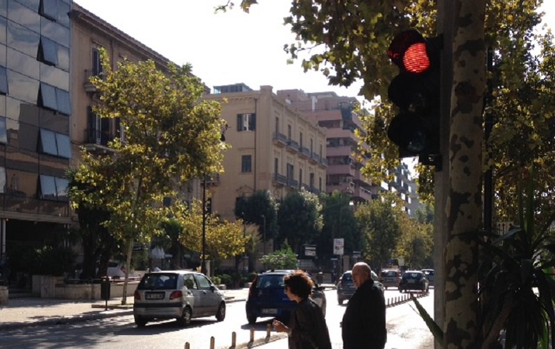 Palermo, in funzione semaforo pedonale di via Libertà