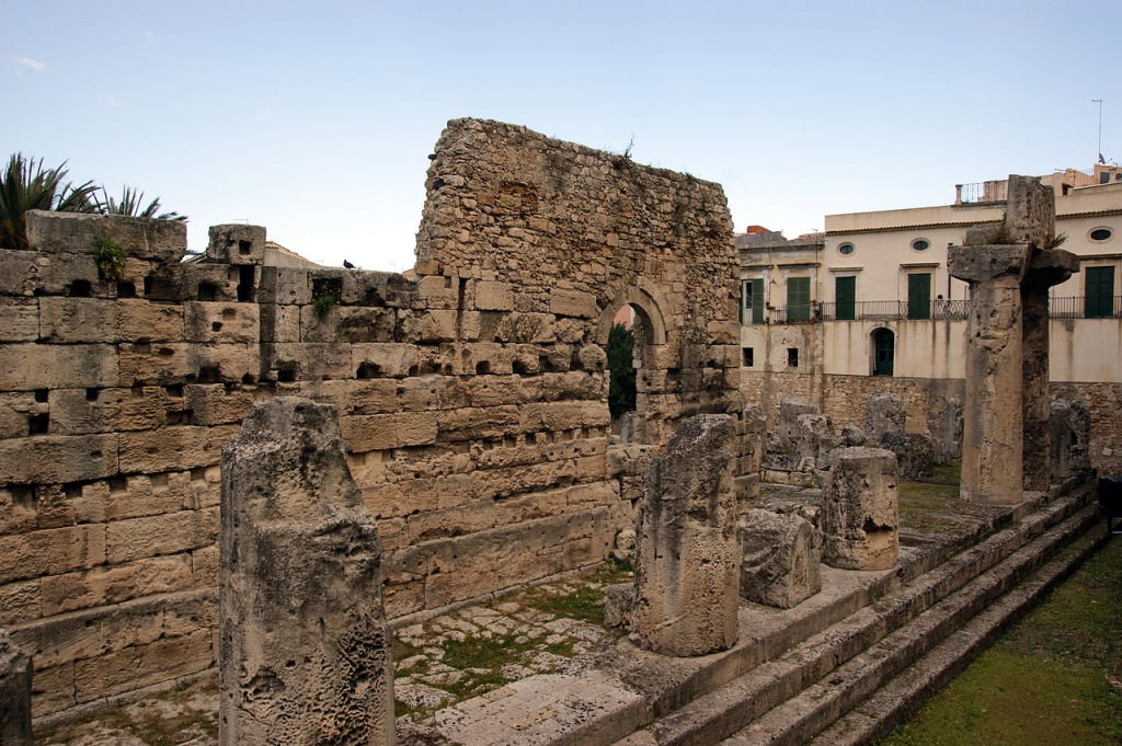 Siracusa, cambia la viabilità: niente più auto vicino al tempio di Apollo