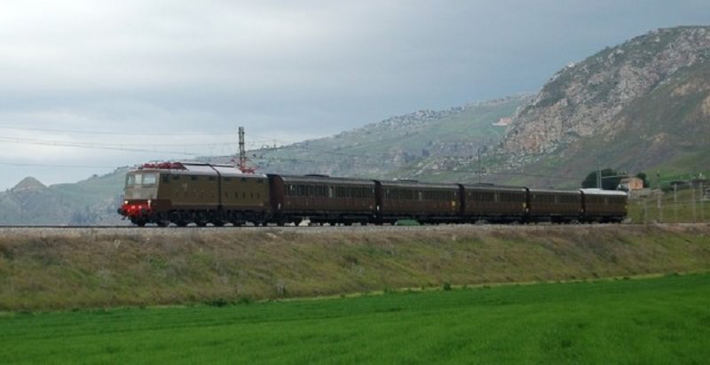 Un viaggio nell’entroterra siciliano con il Treno Storico