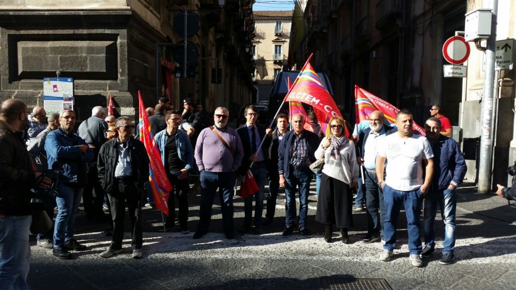 Caso Myrmex, corsa contro il tempo per salvare il laboratorio
