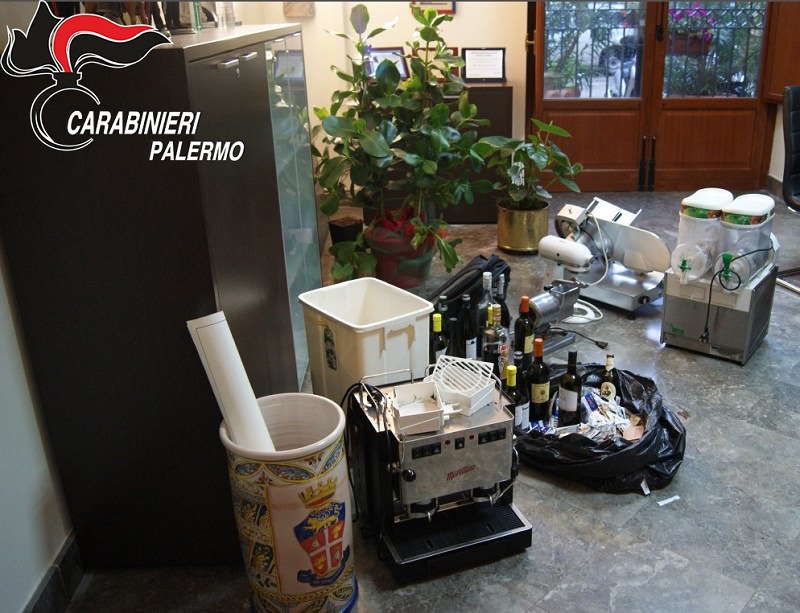 Furto alla trattoria “La Cambusa” di Palermo