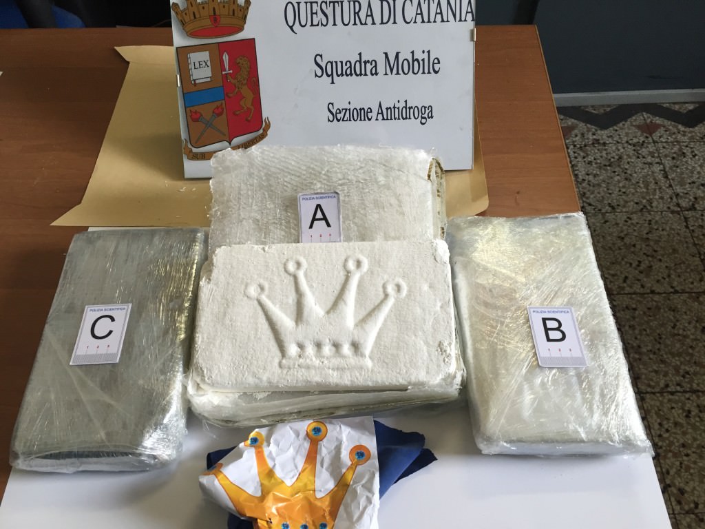 Veniva dalla Calabria per consegnare cocaina, in manette pregiudicato. IL VIDEO