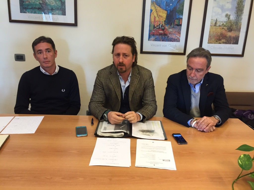 Messina e Balsamo sfiduciano Bianco: “Bilancio fallimentare: è l’amministrazione delle poltrone”