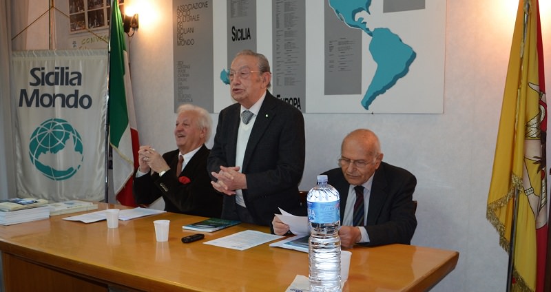 “Sulle strade del mondo”: presentato a Catania ultimo libro di Enzo Farinella