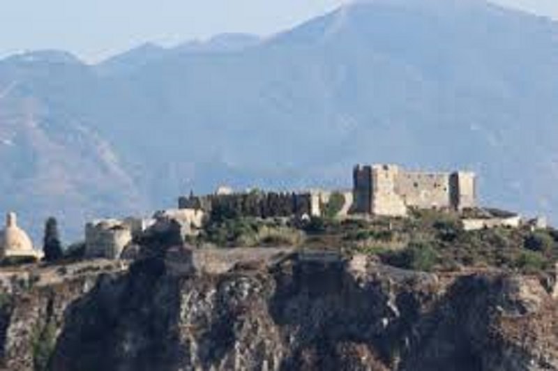 Lavori al Castello di Milazzo: Ares respinge le accuse