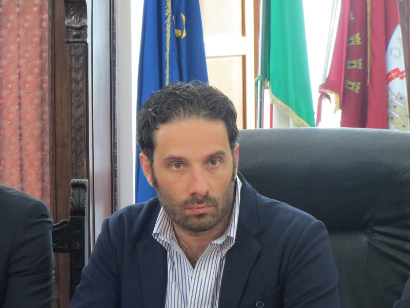Udienza d’appello rinviata per l’ex sindaco di Acireale Barbagallo, condannato in primo grado