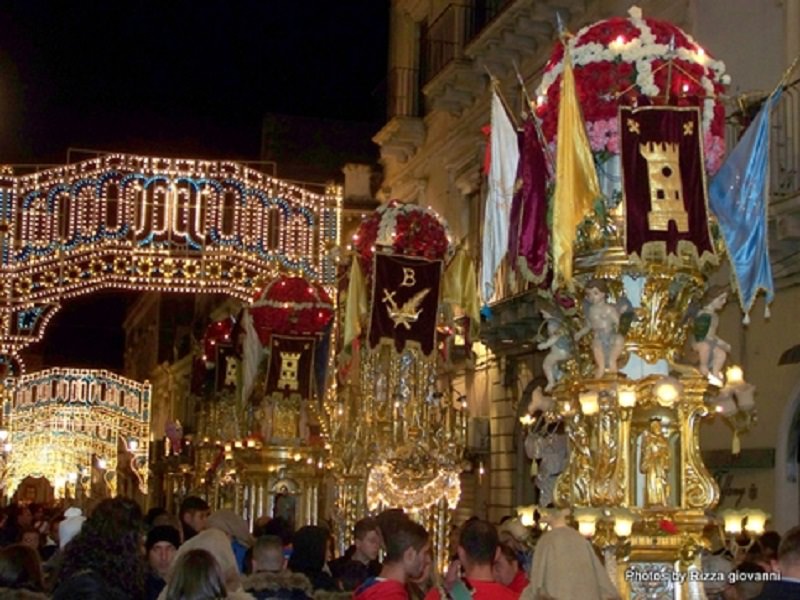 Il boss Salvatore Assinnata e quell’inchino alla festa di Santa Barbara Il boss Salvatore Assinnata e quell’inchino alla festa di Santa Barbara