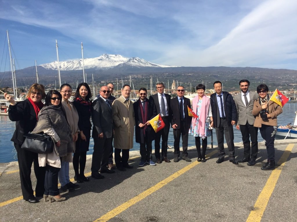 Rapporti commerciali, delegazione cinese a Riposto