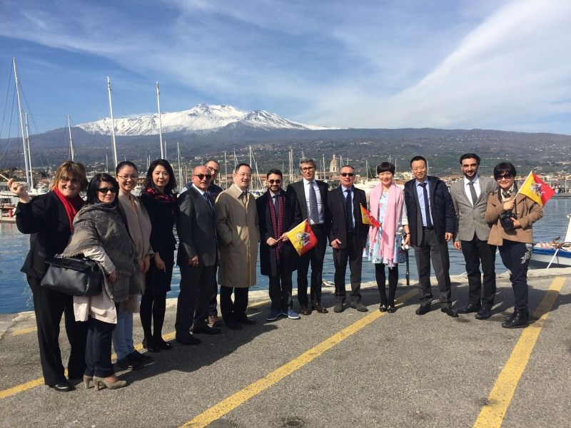 Rapporti commerciali, delegazione cinese a Riposto