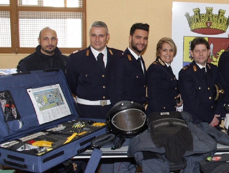 Polizia e studenti a confronto per una giornata di orientamento post-scolastico