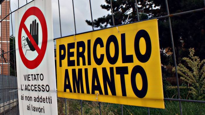 Ancora pericolo amianto: fibra killer permane in Sicilia e le morti continuano