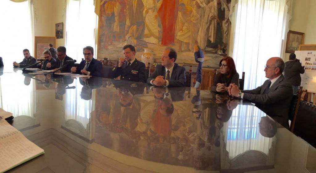 Firmato il protocollo d’intesa per aprire il porto. Bianco: “Catania riabbraccia il mare”