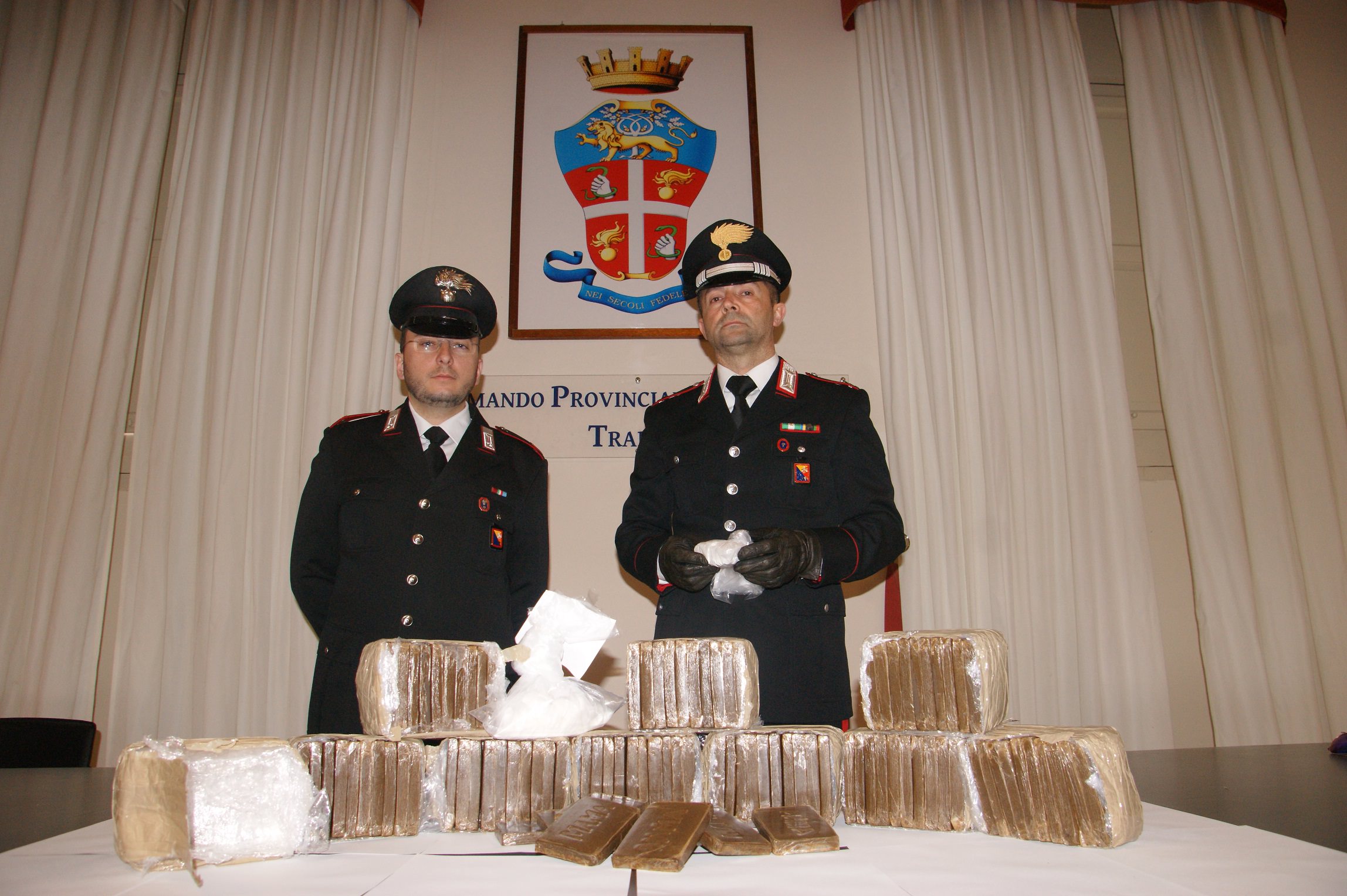 Trapani, arrestato corriere della droga: sequestrati stupefacenti per 100 mila euro