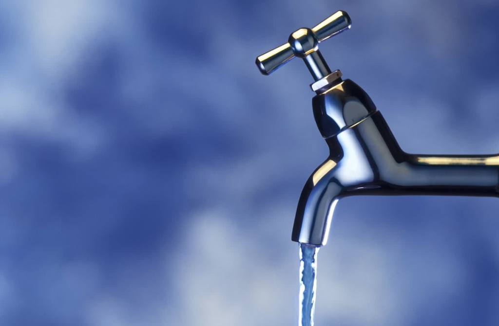Gela, rubavano 40 litri di acqua al secondo: scoperti 5 allacci abusivi