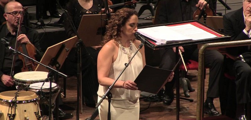 Teatro Massimo Bellini: Noa canta “Terra ca nun senti” di Rosa Balistreri