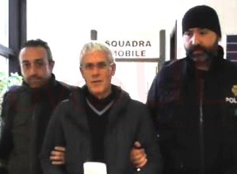 Mandato di cattura per il boss Ventura. “Ti scippu a testa”, così minacciava un giornalista Mandato di cattura per il boss Ventura. “Ti scippu a testa”, così minacciava un giornalista