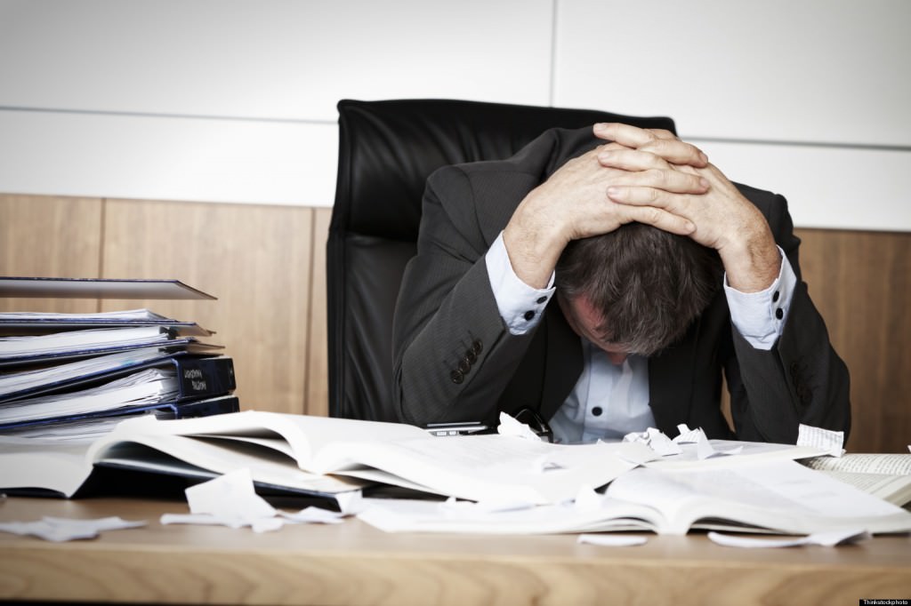 Il silenzio sugli innocenti. Allarme suicidi per la crisi economica
