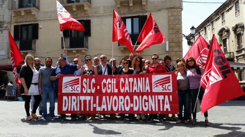Protesta Almaviva anche a Catania