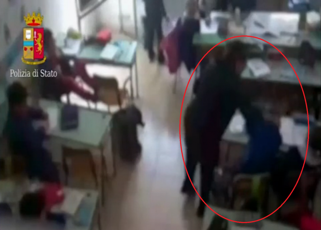 Orrore tra i banchi di scuola. Soprusi su bambini delle elementari