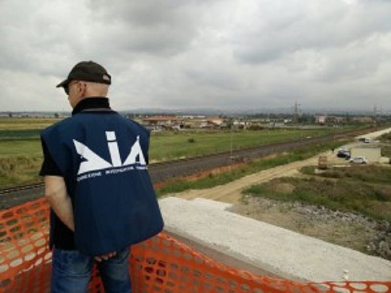 Irruzione alla Zona Industriale. Controllato il cantiere appaltato da Rete Ferroviaria Italiana