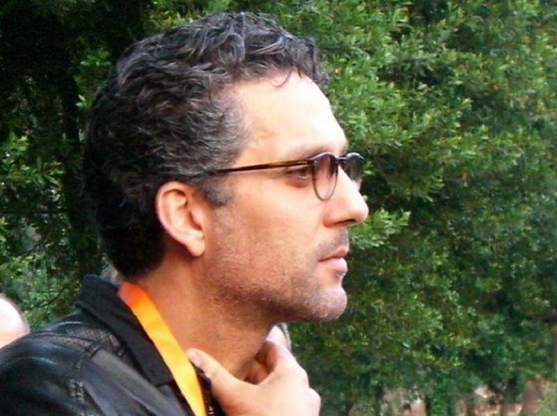 Il passato e una riflessione sul presente: Beppe Fiorello “gira” a Sampieri