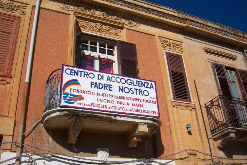 Palermo, intimidazioni al centro Padre Nostro, presidente Artale: “Lottiamo per le idee di don Puglisi”