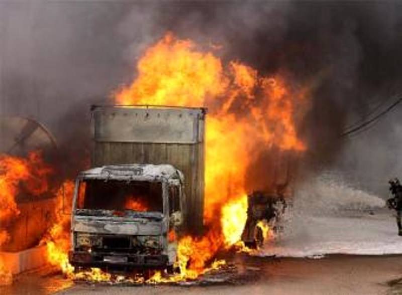 Camion in fiamme sulla Palermo-Catania, pesanti disagi al traffico: persistono rallentamenti