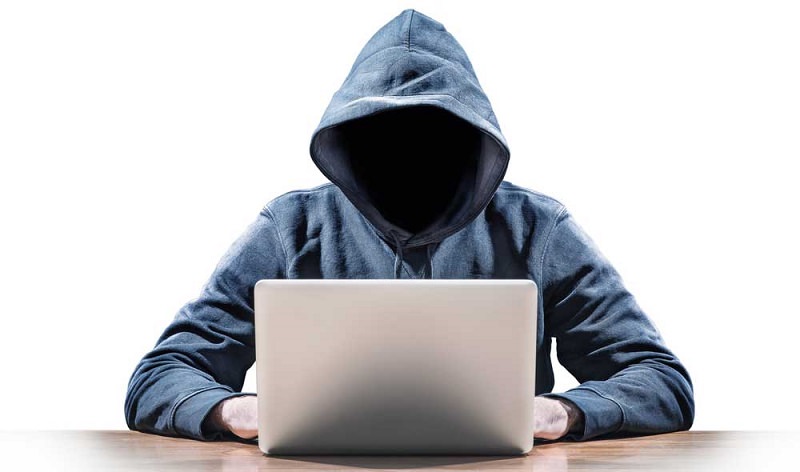 Catania, nuovo fenomeno di “phishing”: finto avviso di garanzia per rubare i tuoi dati