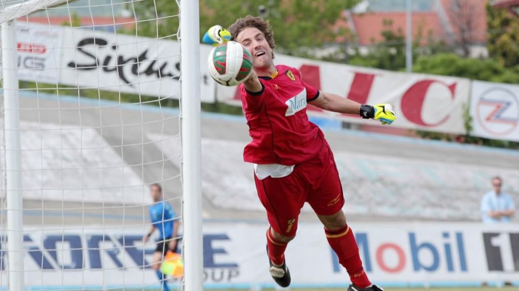 Da attaccante a portiere, con un sogno chiamato B: Catania, eccoti Pisseri