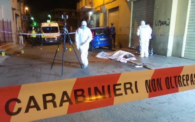 Cruillas, rissa tra famiglie finisce a coltellate: un morto e 4 feriti. FOTO E VIDEO