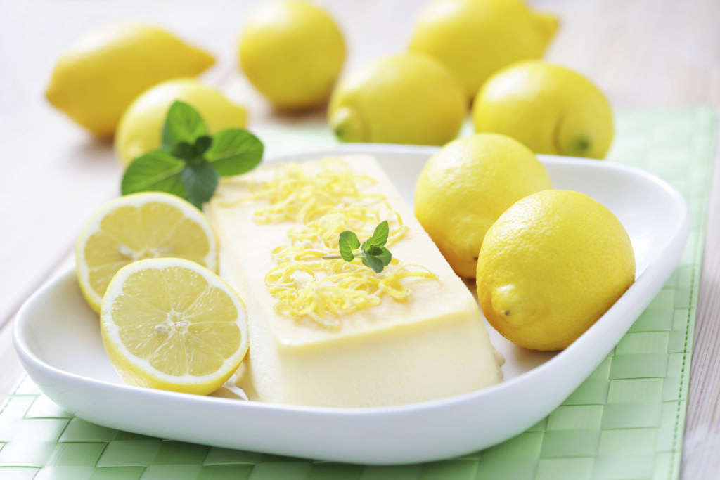 La ricetta del giorno: semifreddo al limone. Ecco come prepararlo