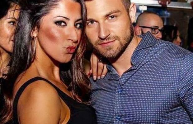 Temptation Island, due le coppie siciliane: è già tempo di corna Temptation Island, due le coppie siciliane: è già tempo di corna