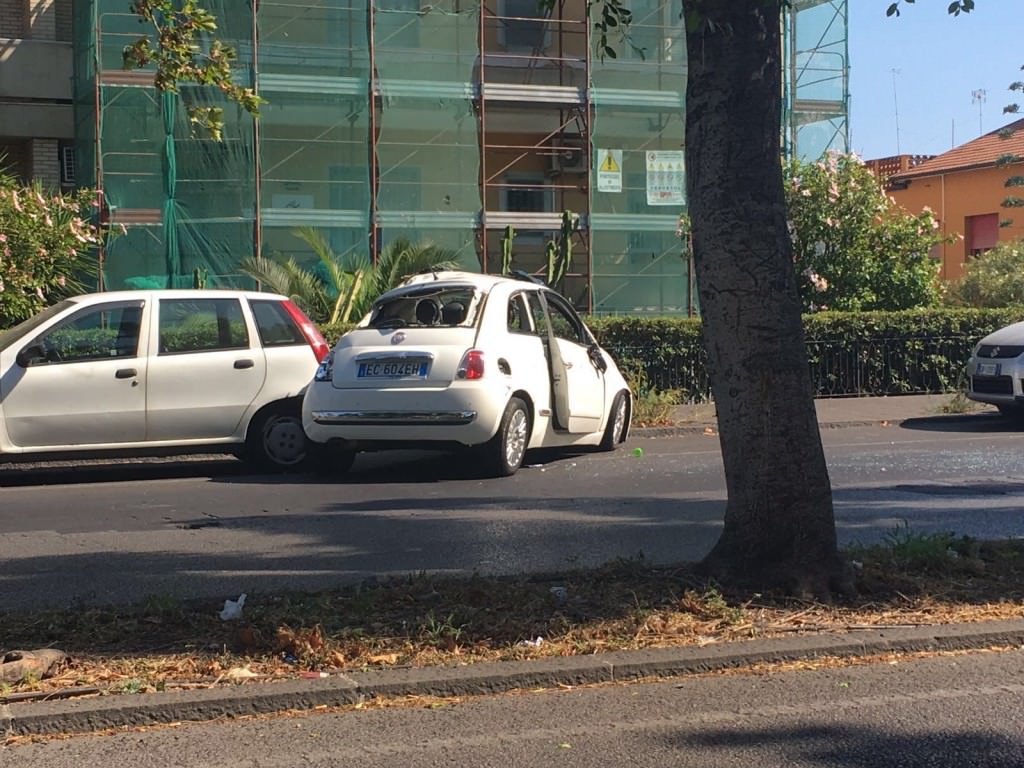 Incidente alla Circonvallazione: un ferito. Traffico in tilt