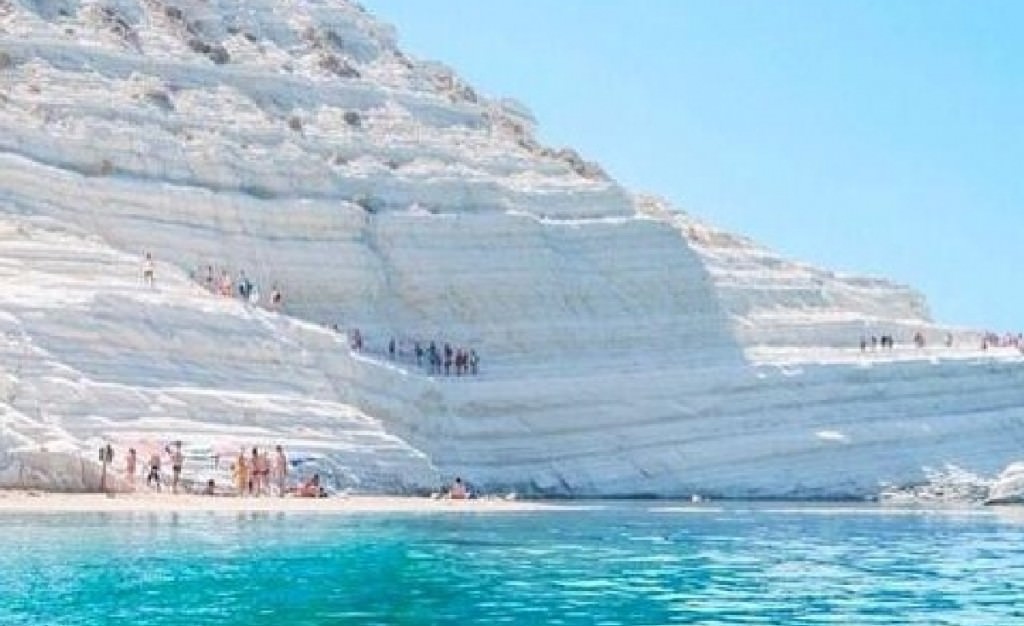 Scala dei Turchi, da oggi si cambia: quota di ingresso per difendere il sito